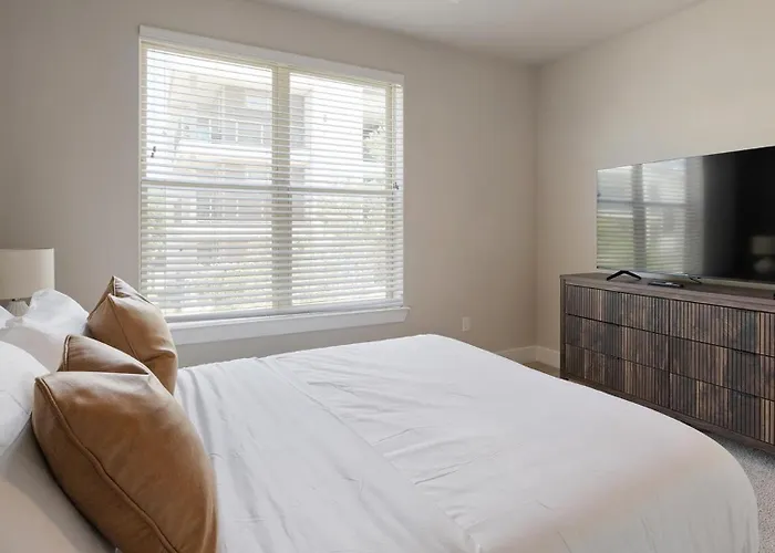 Landing Stunning 2Bd Gym Clubhouse Appartement